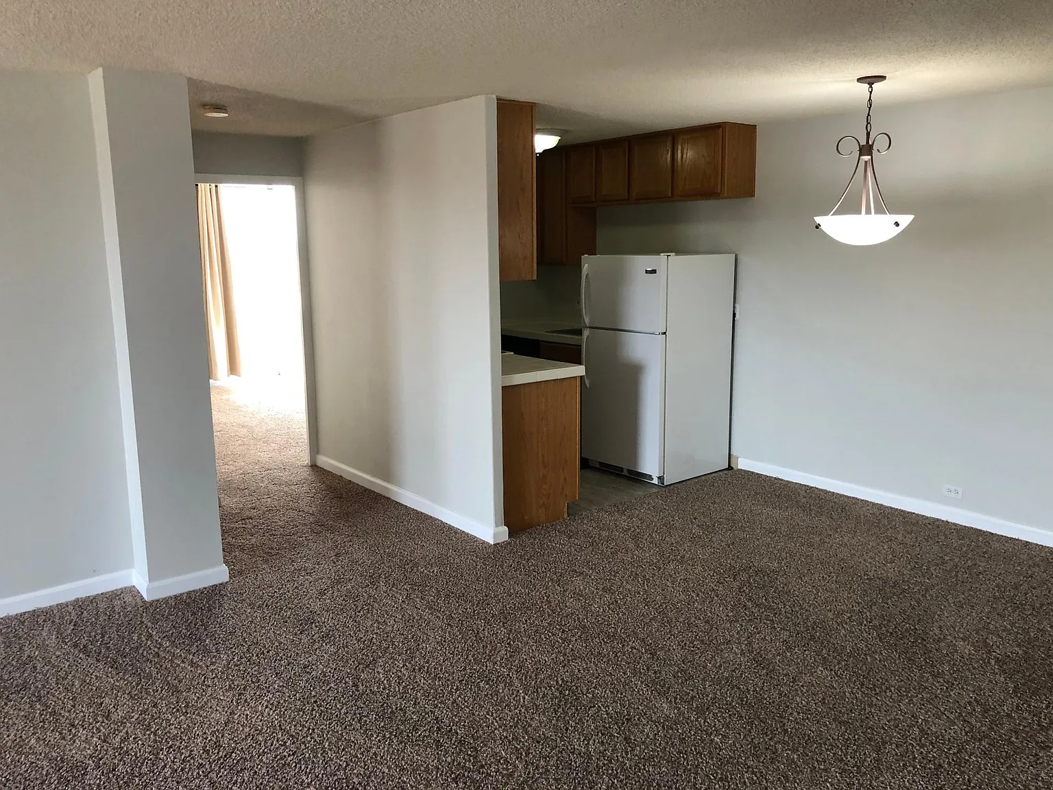 2 bed, 1000 sqft, $1,800 — Photo 4