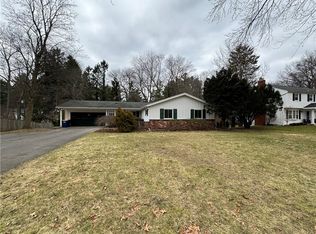37 Kirklees Rd, Pittsford, NY 14534