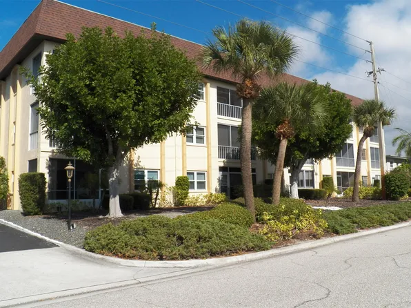 101 Park Blvd N #111, Venice, FL 34285