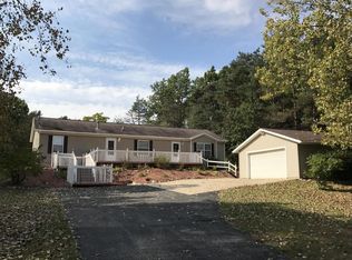 1200 Hickory Rd, Hillsdale, MI 49242