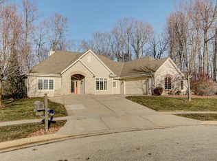 902 Westminster Ct, West Bend, WI 53095