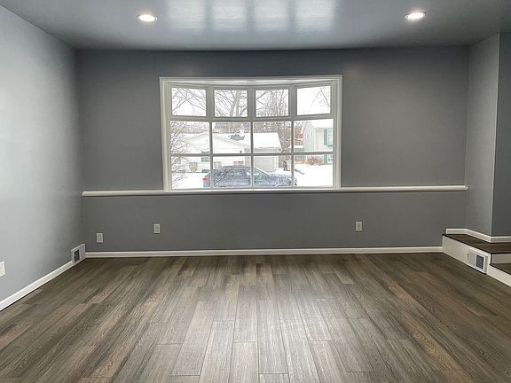 4th image of 1922 Piedmont Way
