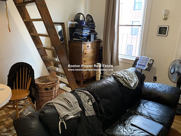 267 Newbury St. #6 Boston - Back Bay Unit Photo 3 (2)
