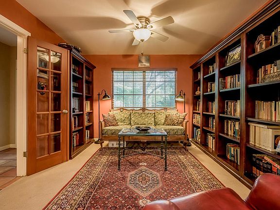 5th image of 2908 Pinecrest Dr