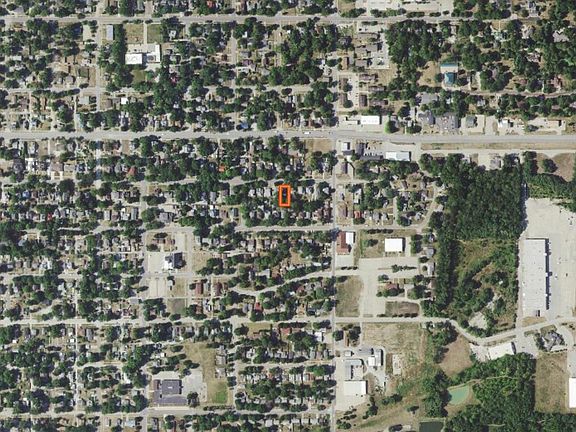 2nd image of 1016 High Ave E