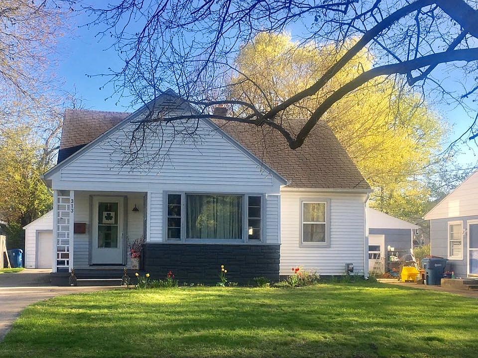 313 Fairview 