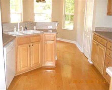 2nd image of 13 Whitehall Ct