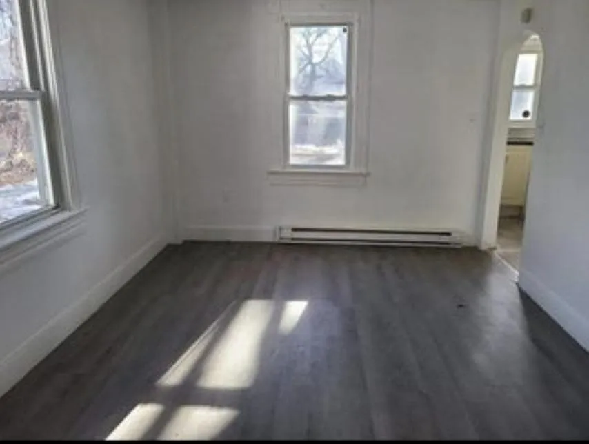 123 S Bromley Ave #1