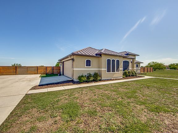 3rd image of 8311 Quail Covey Ln