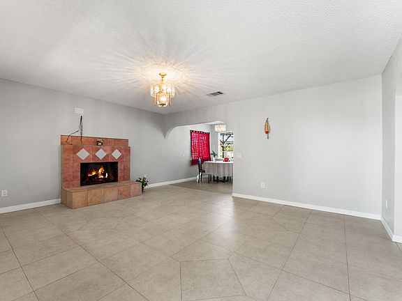 4th image of 10304 S Ave S