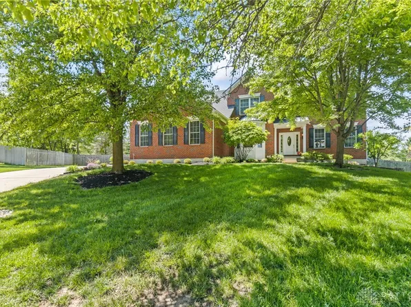 679 Towncrest Dr, Dayton, OH 45434