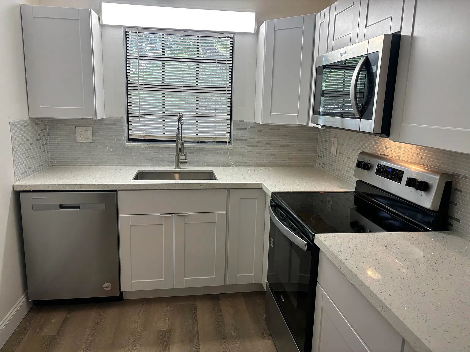 2 bed, 2.0 bath, 938 sqft, $2,500 — Photo 4