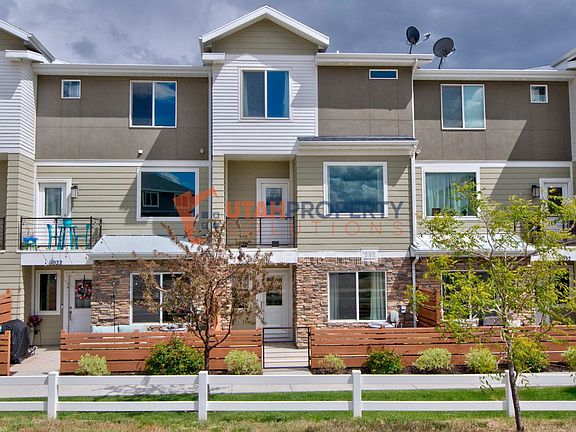 2nd image of 11026 S Harvest Pointe Dr