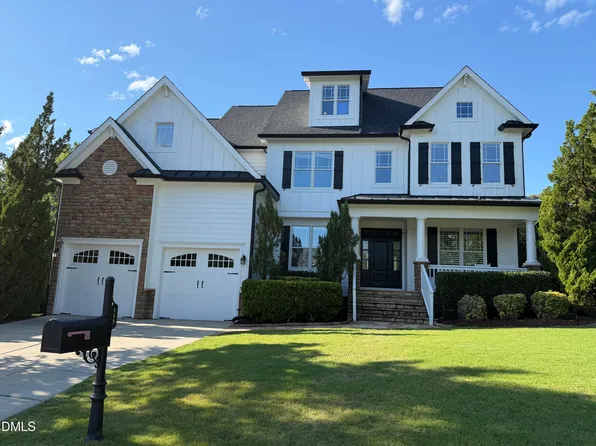 115 Woodland Ridge Ct, Cary, NC 27519