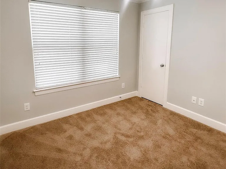 5951 S Loop E #38 — Photo 8