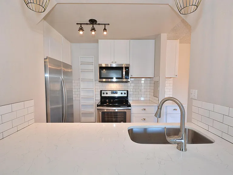 935 Saturn Dr #217 — Photo 11