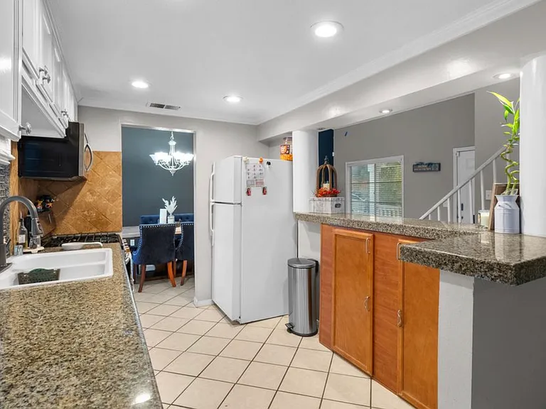 44644 Stillwater Dr — Photo 8