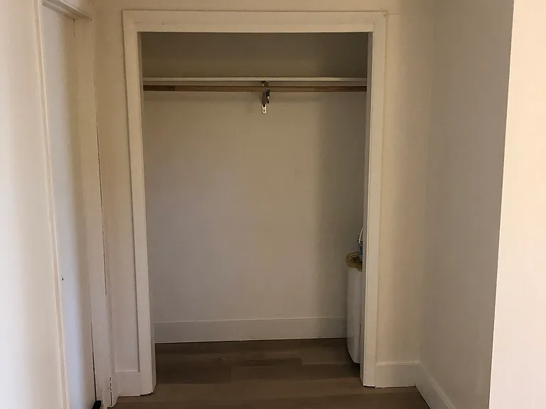 140 Howard St — Photo 6