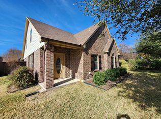 1024 Winscott Rd, Fort Worth, TX 76126
