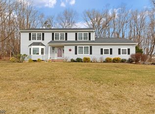 6 Mel Ct, Succasunna, NJ 07876