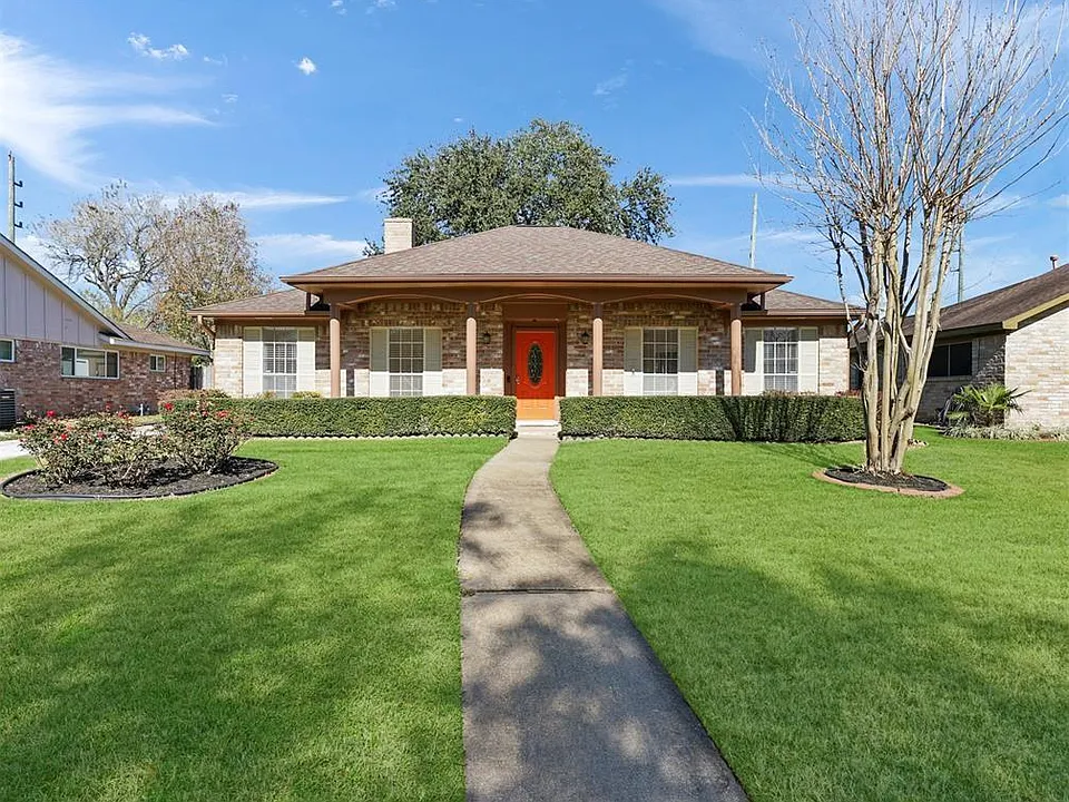 14006 Briarworth Dr