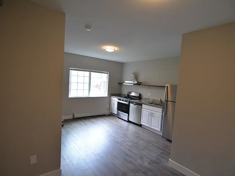3013-3011 Beacon Ave S — Photo 4