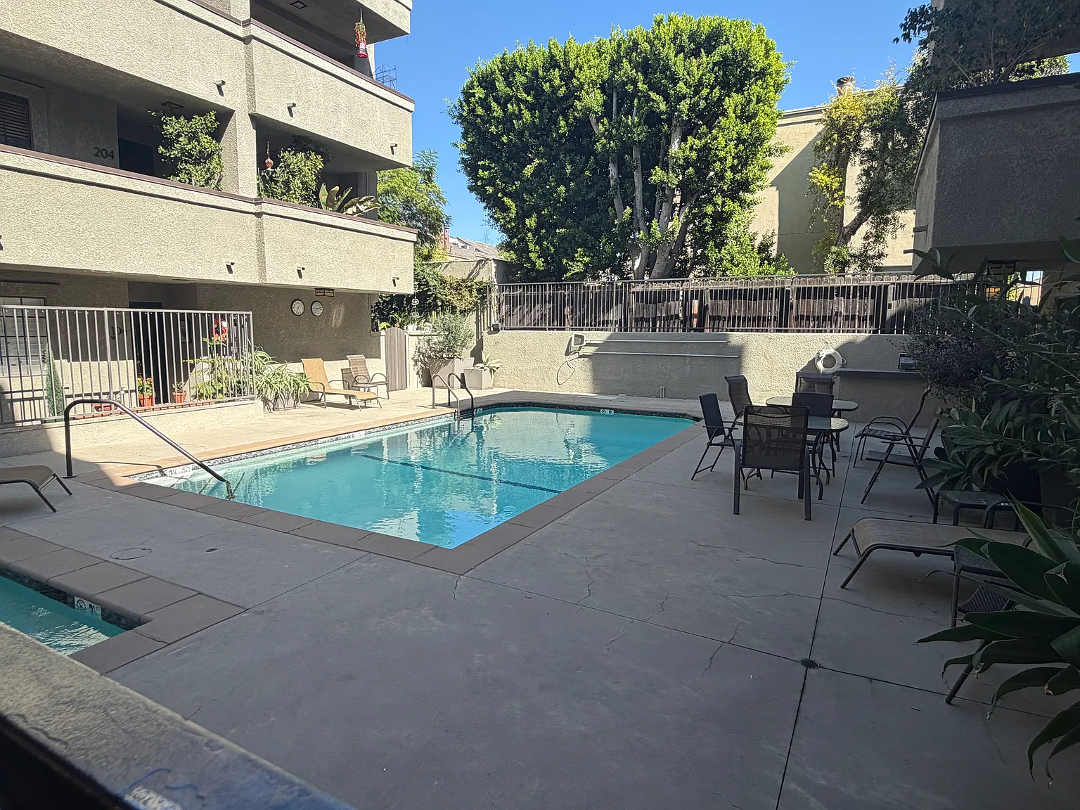 2 bed, 1303 sqft, $3,095 — Photo 2