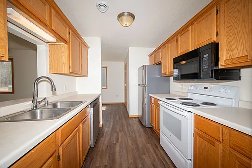 1338 Mark Ave Photo 1