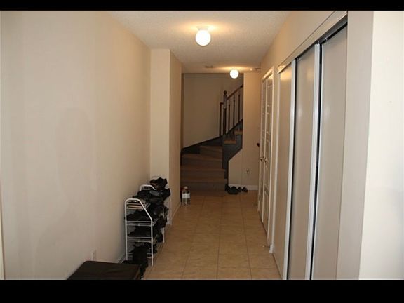 3rd image of 165 Hampshire Way #56