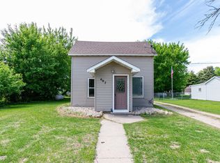 407 2nd St NW, Barnesville, MN 56514
