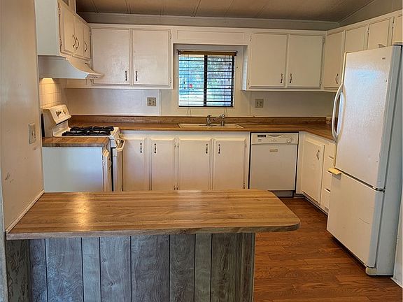 4th image of 33443 Sweetwater Canyon Rd