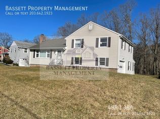 21 Dunn Rd, Hamden, CT 06518