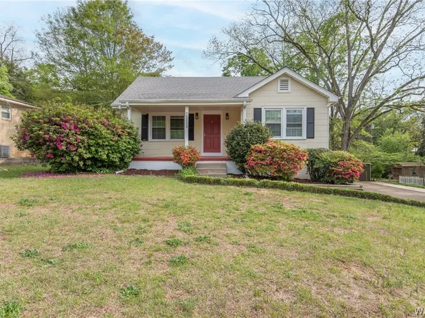2111 18th St, Northport, AL 35476