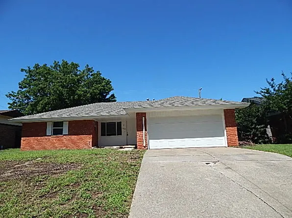 332 Rosewood Dr, Norman, OK 73069