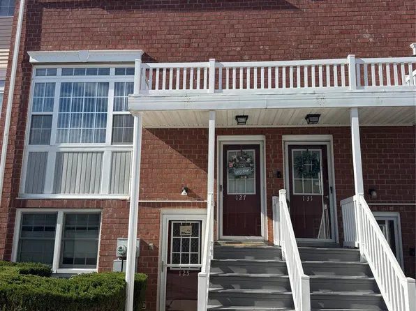 127 Mermaid Lane #244, Bronx, NY 10473