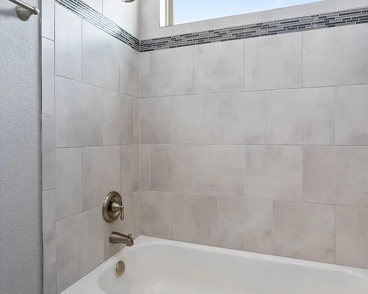 1614 Cedar Bend Dr — Photo 16