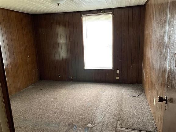 4th image of 5714 Sussex Ave