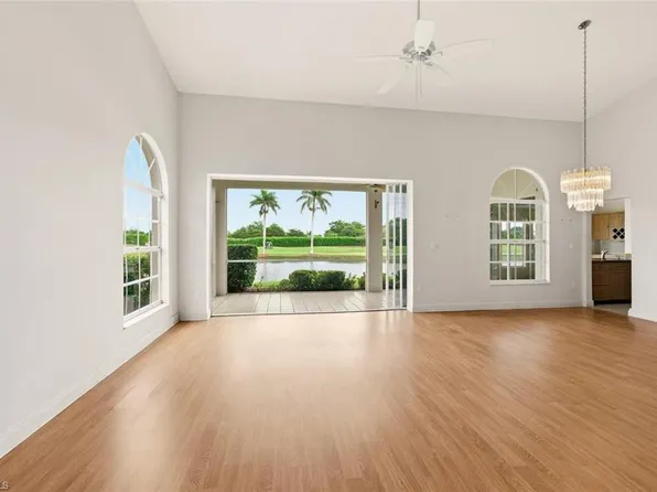 2165 Paget CIR #1, NAPLES, FL 34112