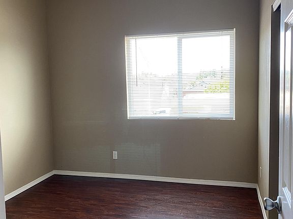 5th image of 301 N Park St Unit D