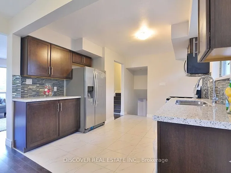 14 Donata Dr — Photo 20