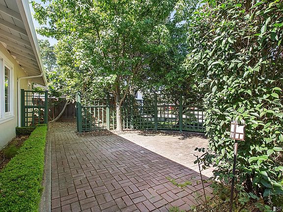 4th image of 2178 De Witt Ct