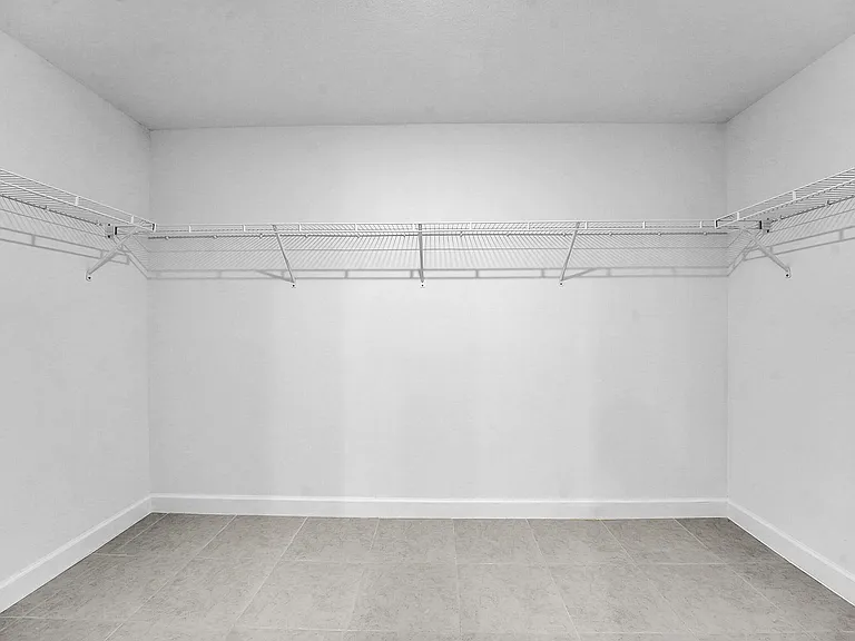6394 NW Windwood Way — Photo 14