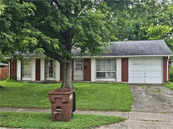 1984 Gayhart St, Xenia, OH 45385