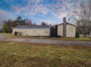 8010 W Sidney Rd, Greenville, MI 48838