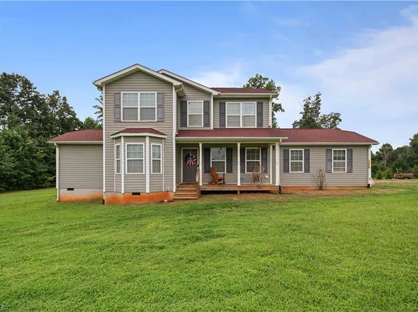 1209 Myers Rd, Yadkinville, NC 27055