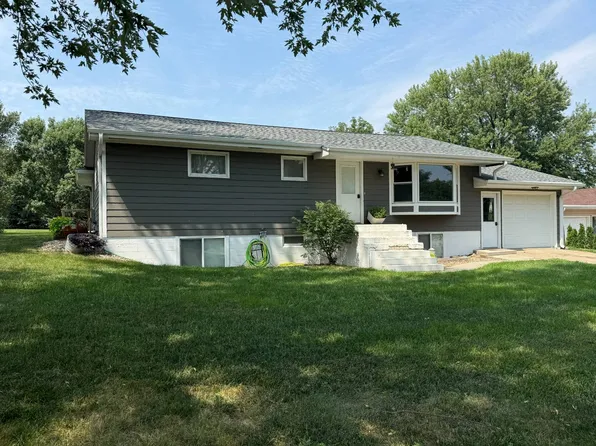 301 N Kuhlman St, Spencer, NE 68777