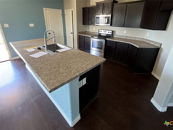 5th image of 4100 Corinne Dr