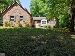 2133 Bonnie Ln, Waldorf, MD