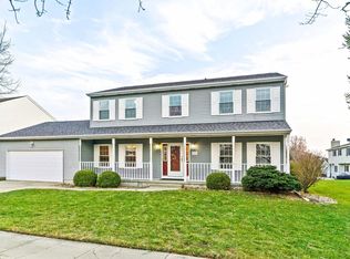 111 Shorewood Dr, Bloomington, IL