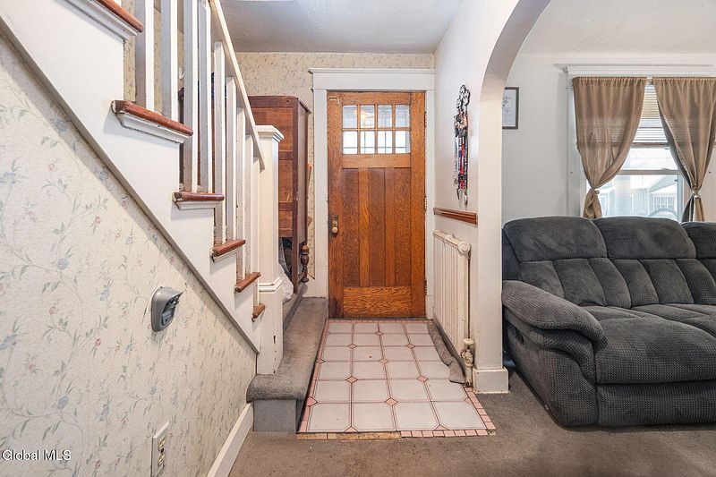 5th image of 841 Harrison Avenue